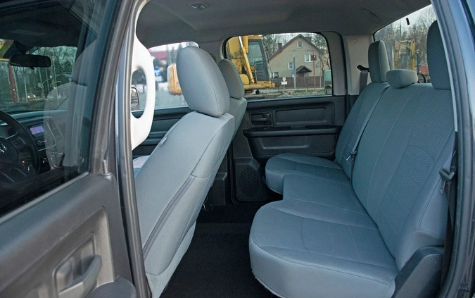 Dodge RAM cena 69000 przebieg: 120000, rok produkcji 2016 z Warszawa małe 379